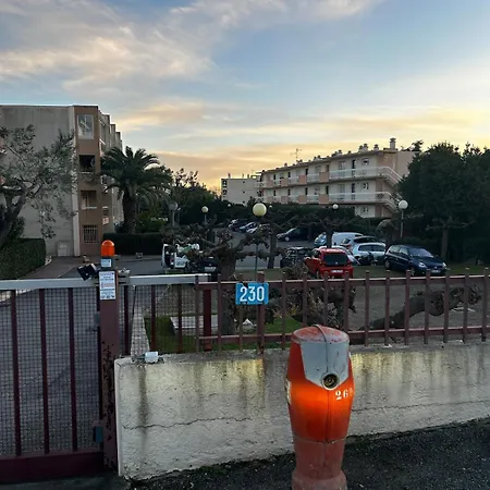 Apartament Les Jardins De La Vallauris