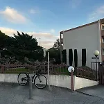Les Jardins De La アパート